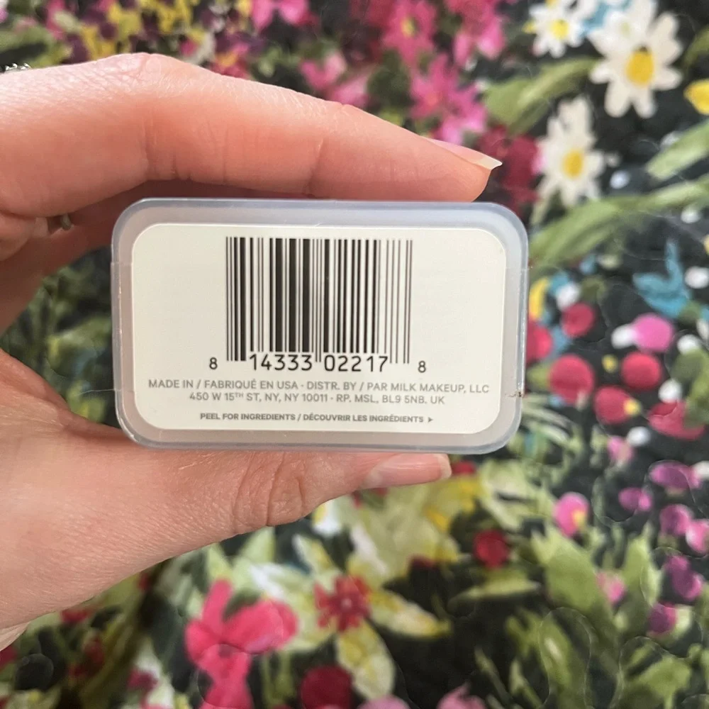 Milk Makeup Blur Liquid Matte Foundation 30ML - Golden Light NWT - Picture 4 of 7